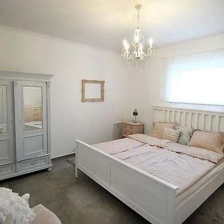 Vintage Lelle Balatonlelle