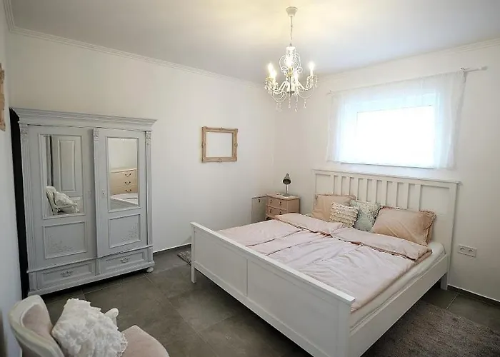 Vintage Lelle Balatonlelle